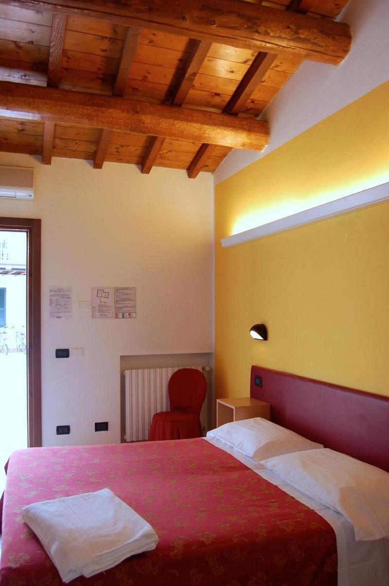 Abbazia Bed & Breakfast Mantova Exterior photo