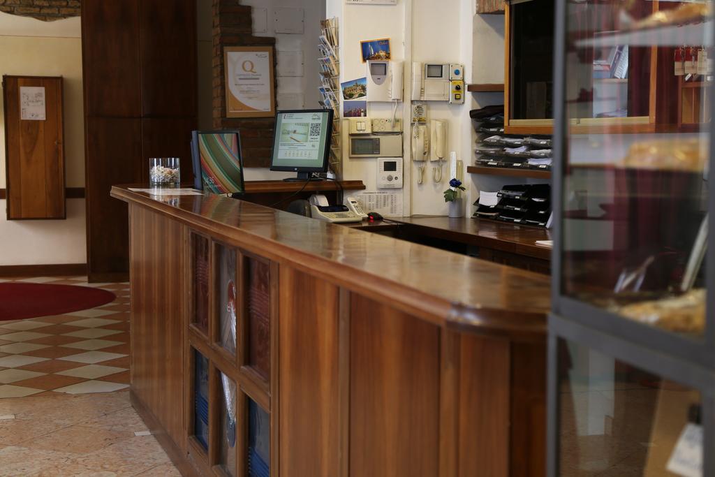 Abbazia Bed & Breakfast Mantova Exterior photo
